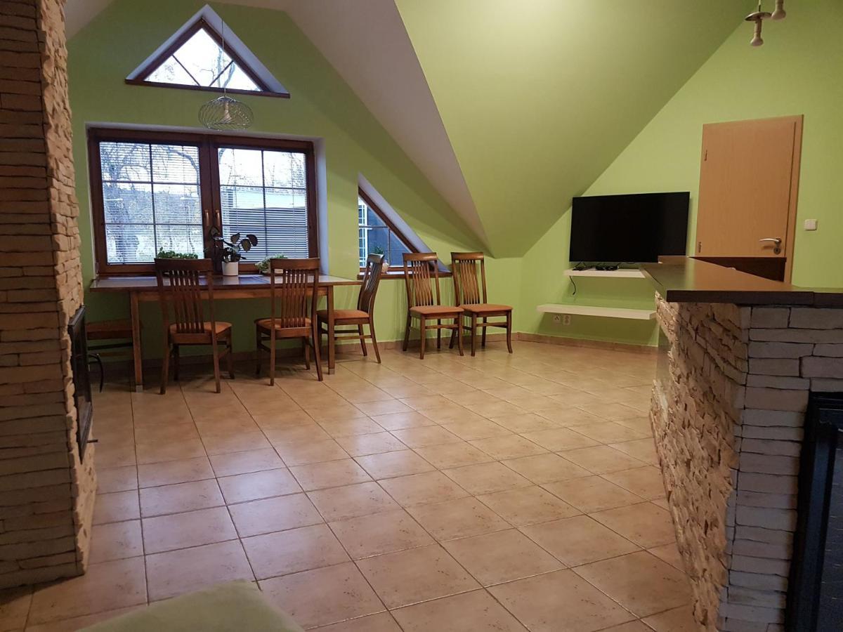 Apartman V Aleji Austerlitz Exterior foto